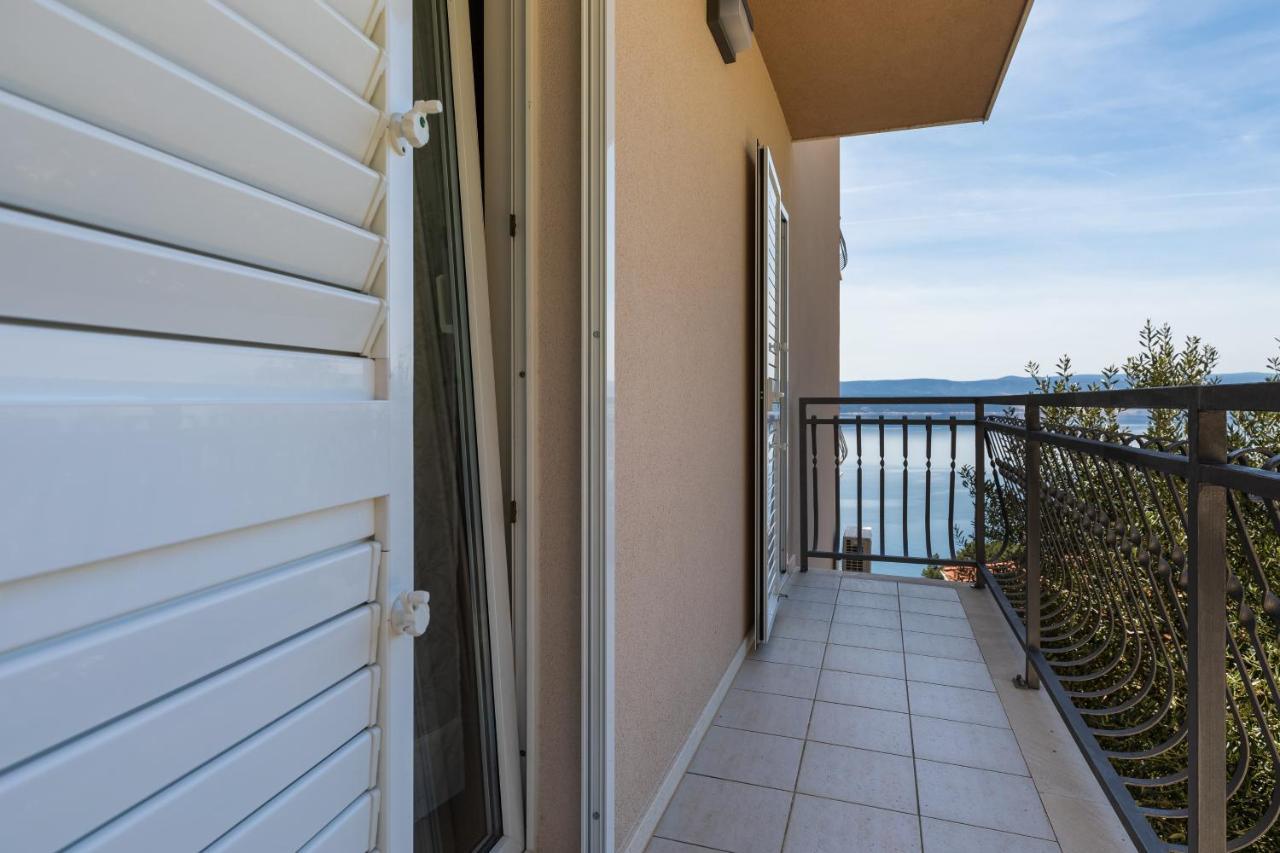 Apartments With A Parking Space Mimice, Omis - 2805 Exterior foto